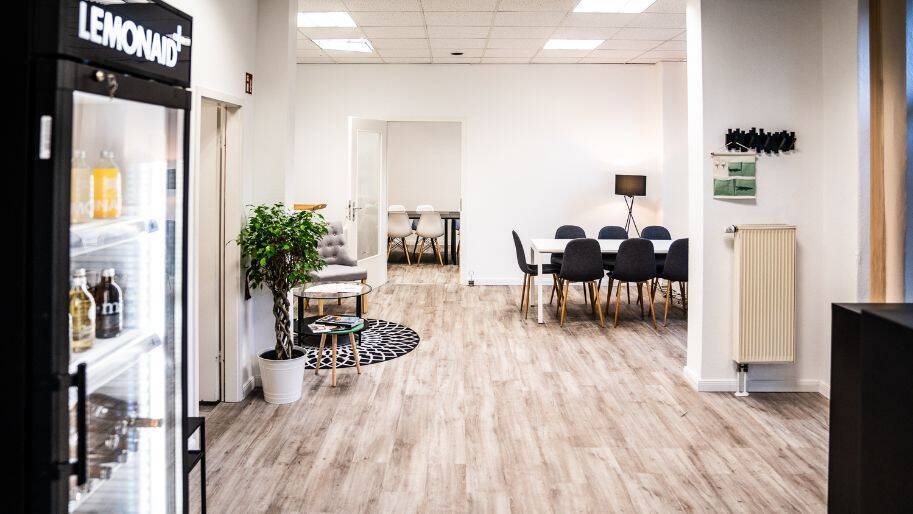 Arbeitsplätze in Berlins erstem Frauen Coworking Space - All-in-Miete