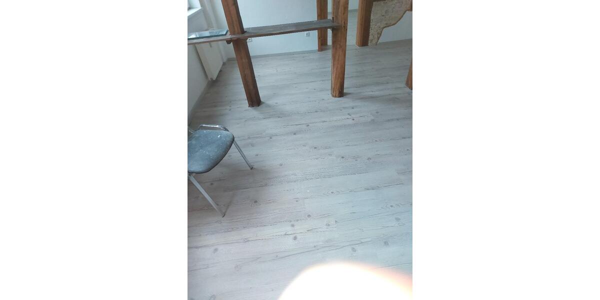 Erdgeschoßwohnung Helsa - 4 Zimmer, 96 m&sup2;, 700&euro; | Angebot:26279778