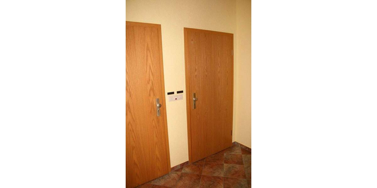 Etagenwohnung Gersdorf - 2 Zimmer, 57 m&sup2;, 300&euro; | Angebot:26251028