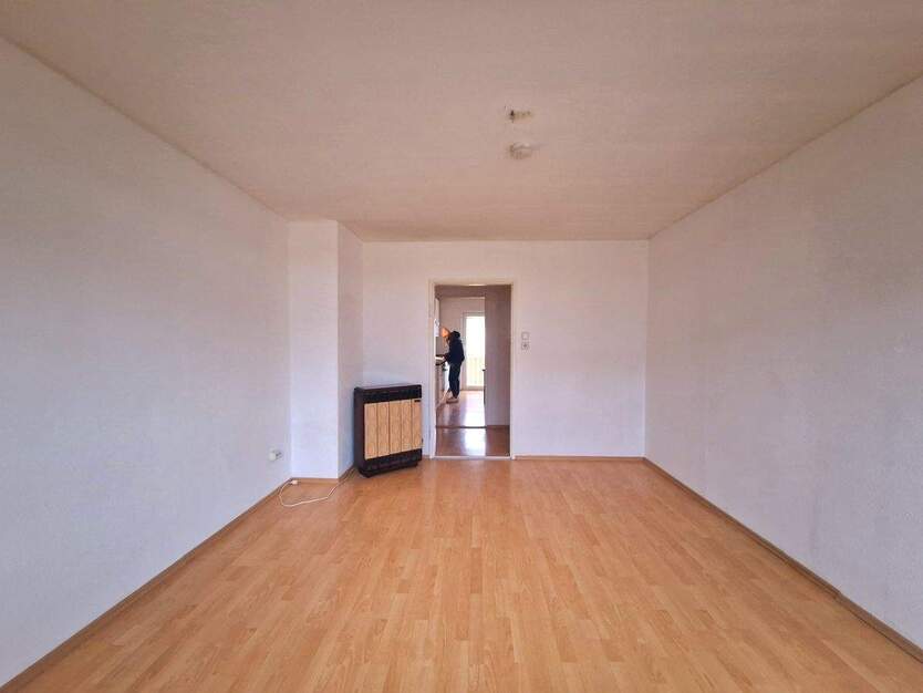 Ruhige Lage, schöne 2 Zimmer Wohnung mit Balkon im Niebelungenviertel 2 zimmer