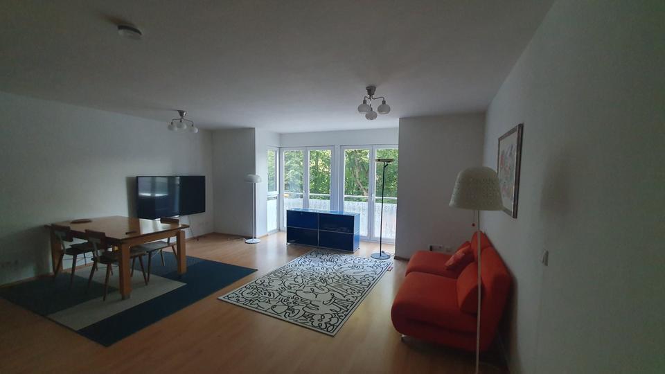 Möblierte 3-Zimmer-Wohnung mit Blick auf das Saaleufer