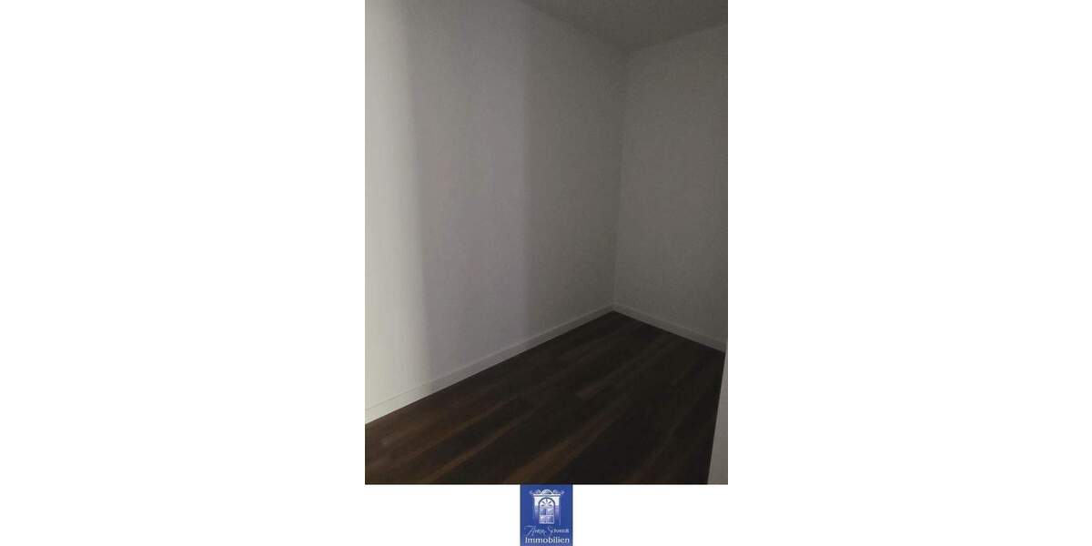 Etagenwohnung Döbeln - 4 Zimmer, 125 m&sup2;, 1.252&euro; | Angebot:25708973