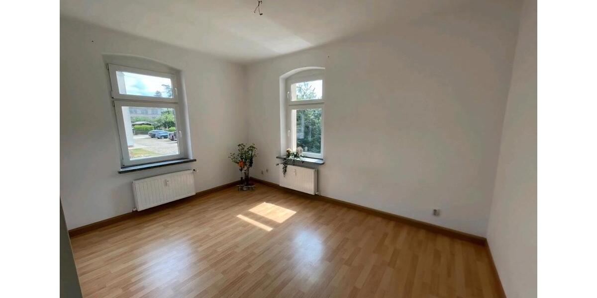 Etagenwohnung Hartmannsdorf - 1 Zimmer, 32 m&sup2;, 230&euro; | Angebot:25064687