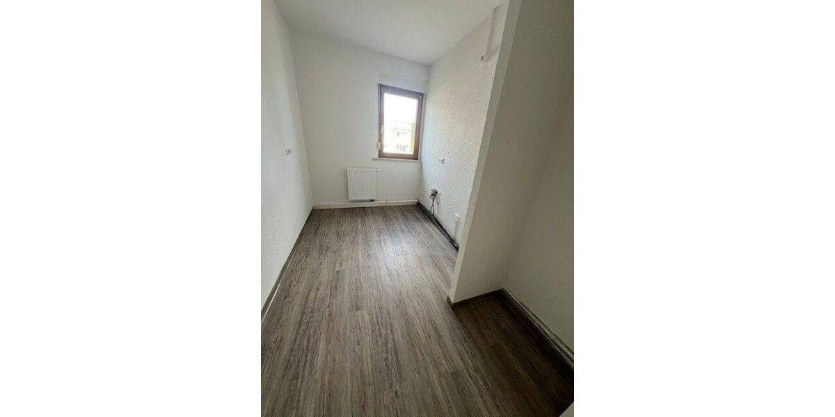 Etagenwohnung Eisenach Fischbach - 4 Zimmer, 76 m&sup2;, 579&euro; | Angebot:26853026