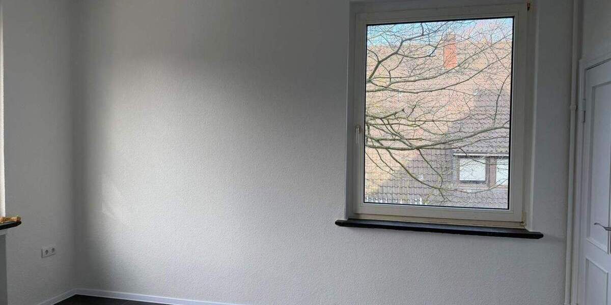 Etagenwohnung Bremerhaven Geestemünde - 3 Zimmer, 120 m&sup2;, 810&euro; | Angebot:25797442