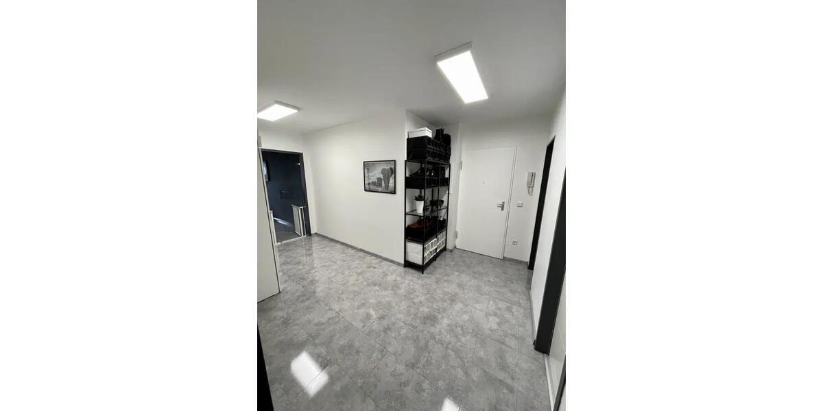 Etagenwohnung Grevenbroich - 3 Zimmer, 90 m&sup2;, 1.050&euro; | Angebot:26267469