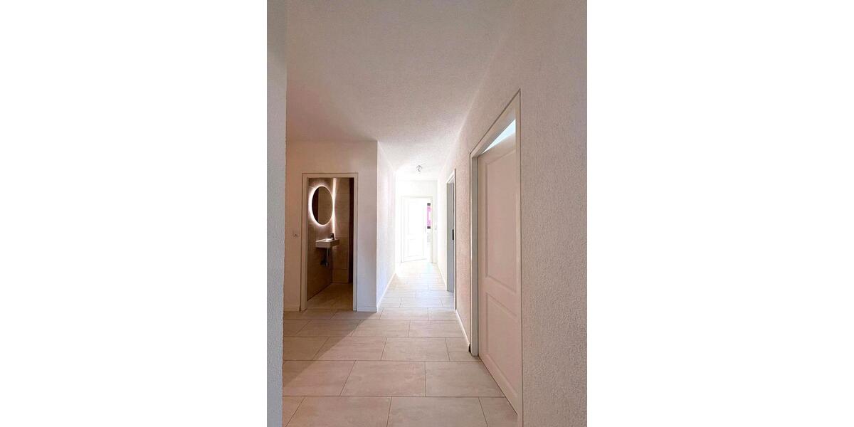Etagenwohnung Bühl - 4 Zimmer, 91 m&sup2;, 1.145&euro; | Angebot:26101688
