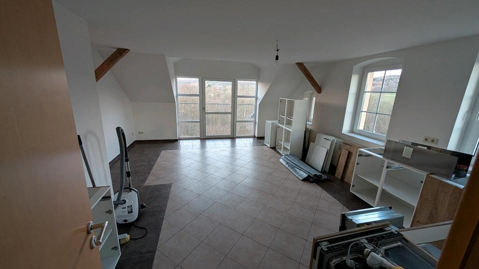 Dachgeschoßwohnung Königstein - 3 Zimmer, 95 m&sup2;, 990&euro; | Angebot:25340937