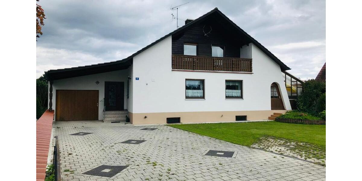 Zweifamilienhaus zur Miete 7 zimmer