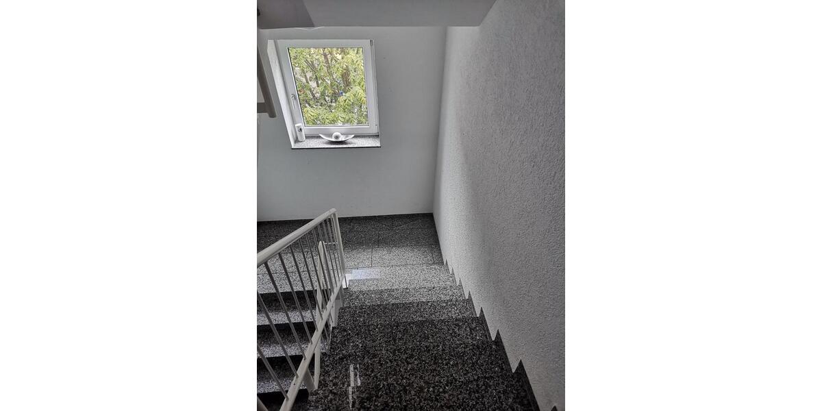 Dachgeschoßwohnung Schweinfurt Gartenstadt - 2 Zimmer, 47 m&sup2;, 725&euro; | Angebot:26637308