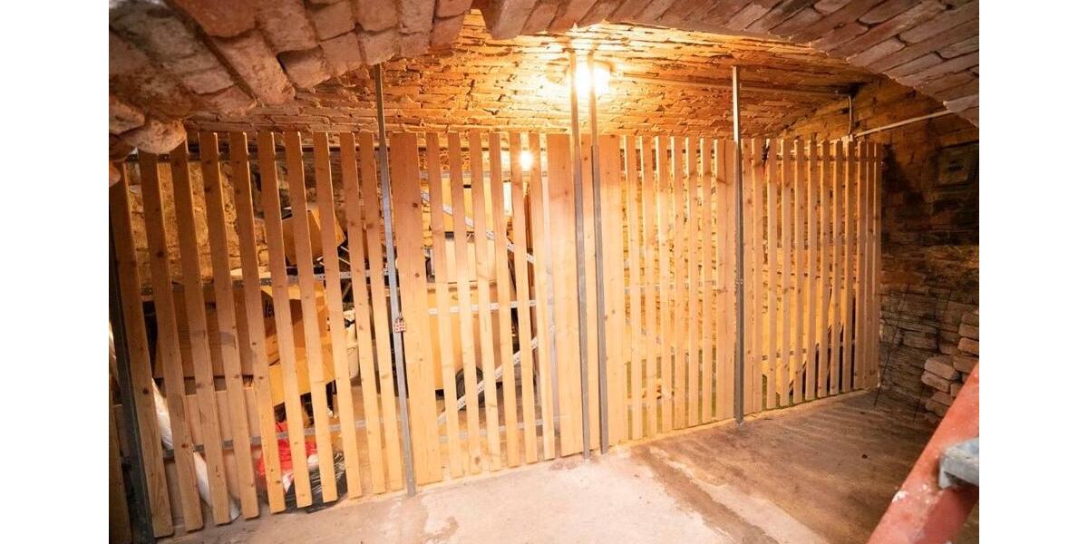 Etagenwohnung Staßfurt - 3 Zimmer, 68 m&sup2;, 409&euro; | Angebot:24886342