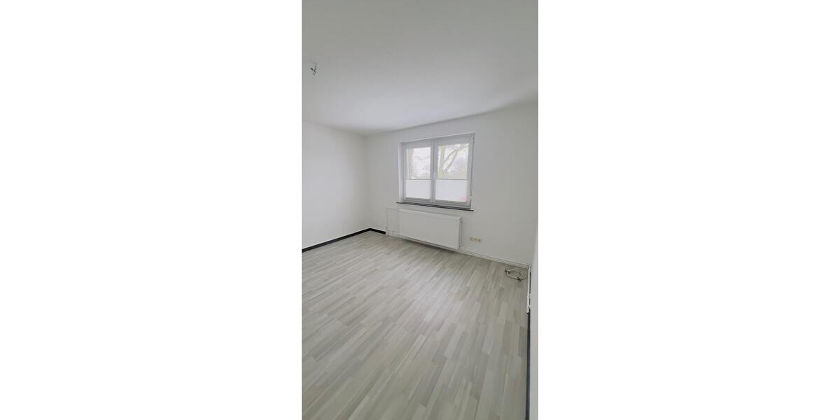 Etagenwohnung Edemissen - 4 Zimmer, 115 m&sup2;, 1.300&euro; | Angebot:24743448
