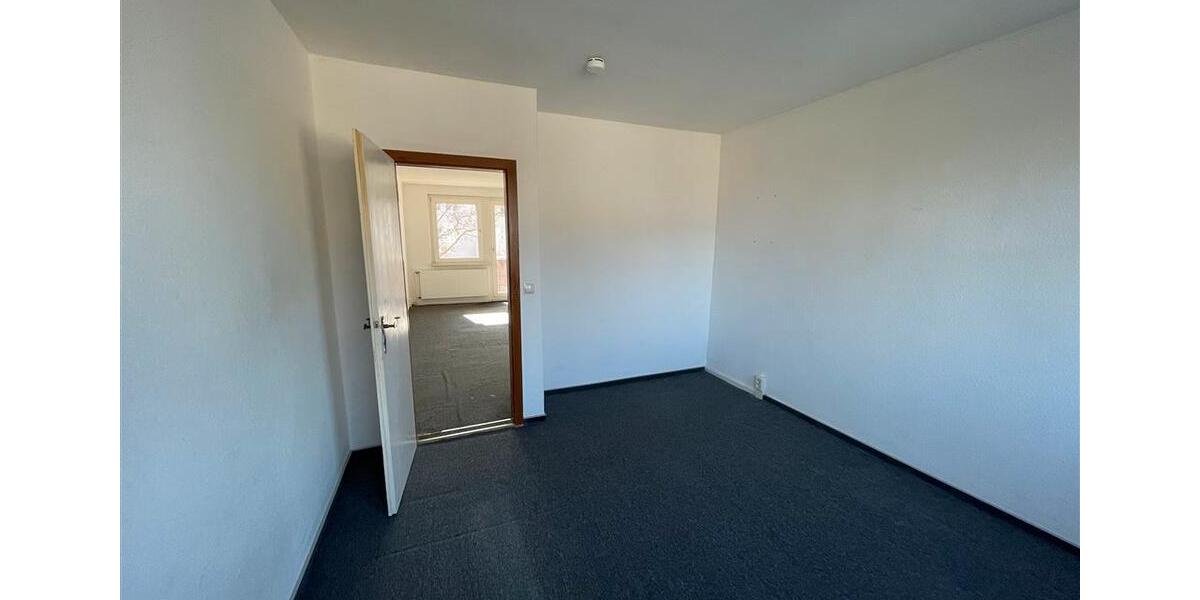 Etagenwohnung Elsterwerda - 3 Zimmer, 67 m&sup2;, 363&euro; | Angebot:19446267