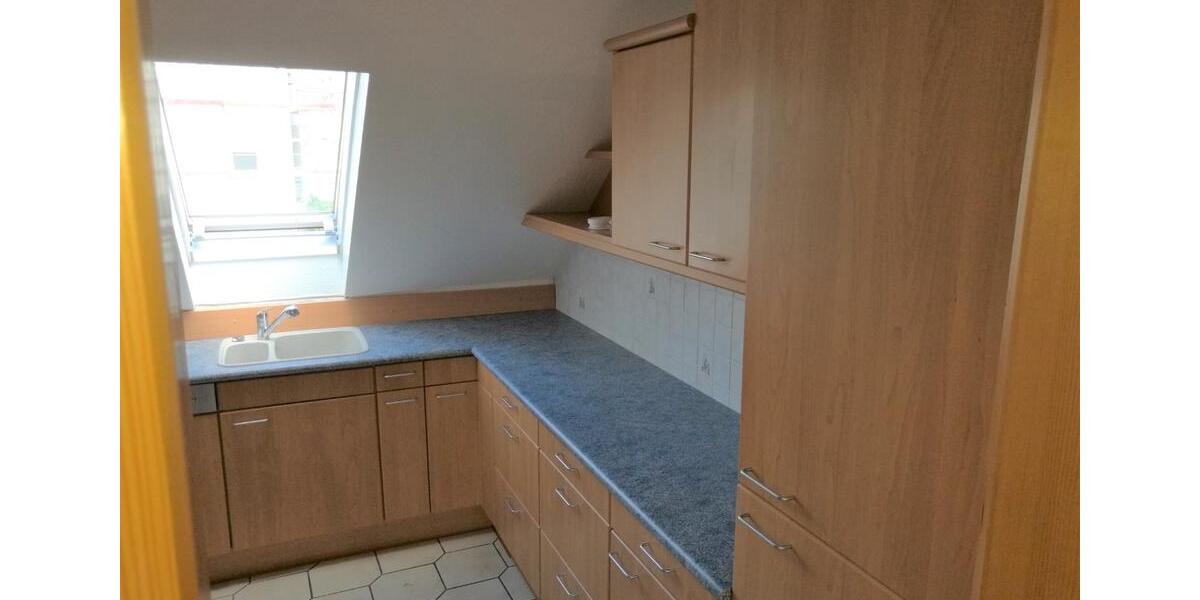 Dachgeschoßwohnung Schlüchtern - 4 Zimmer, 125 m&sup2;, 950&euro; | Angebot:26620839