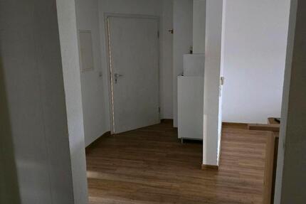 3-Zimmer Wohnung in Nüdlingen Dachwhg. 65m² Teilmöbliert zimmer