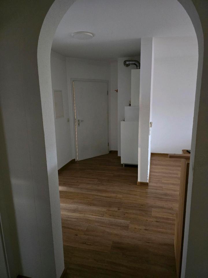 3-Zimmer Wohnung in Nüdlingen Dachwhg. 65m² Teilmöbliert zimmer