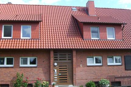 Nur 100 m bis zum Elbstrand: großzügig 4-Zimmer-Wohnung mit Balkon in SchnackenburgE.-von privat- 4 zimmer