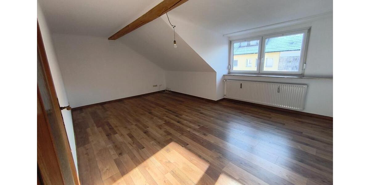 4 Zimmer DG-Wohnung 4 zimmer