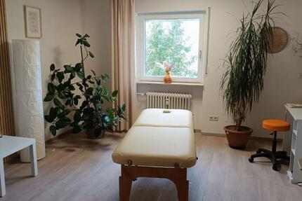 Vermiete Zimmer in meiner Praxis