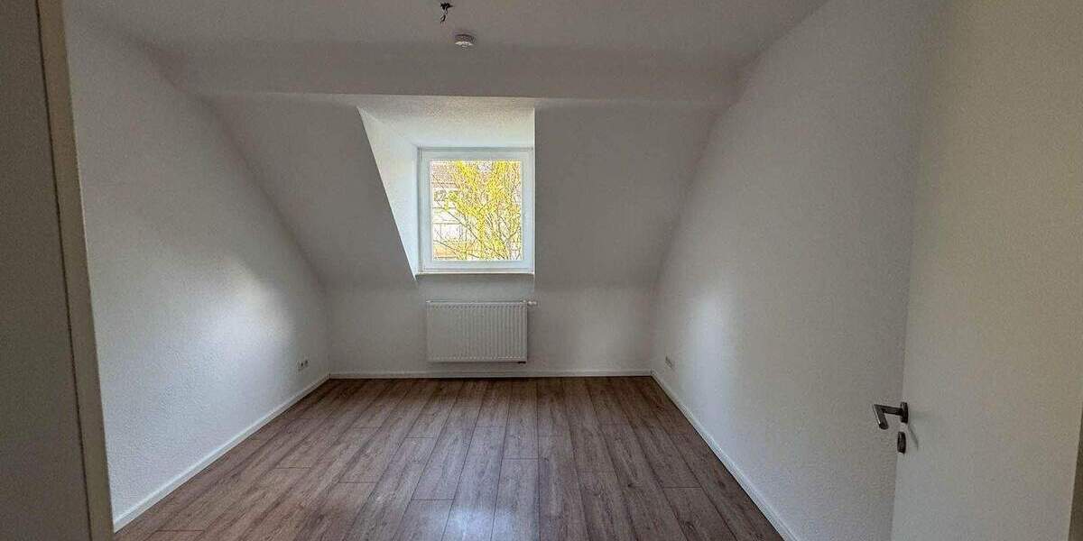 Etagenwohnung Düsseldorf Hassels - 2 Zimmer, 49 m&sup2;, 646&euro; | Angebot:25166485