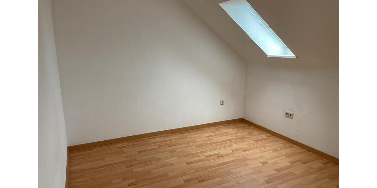 Dachgeschoßwohnung Volkach - 2 Zimmer, 40 m&sup2;, 520&euro; | Angebot:27612365