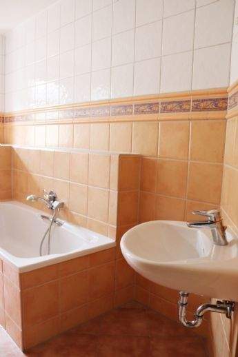 Etagenwohnung Waldheim - 2 Zimmer, 62 m&sup2;, 340&euro; | Angebot:25688925