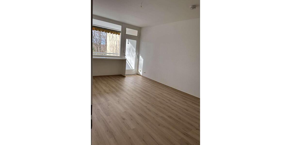 Etagenwohnung Karlsruhe Wettersbach - 3 Zimmer, 92 m&sup2;, 1.050&euro; | Angebot:25145373