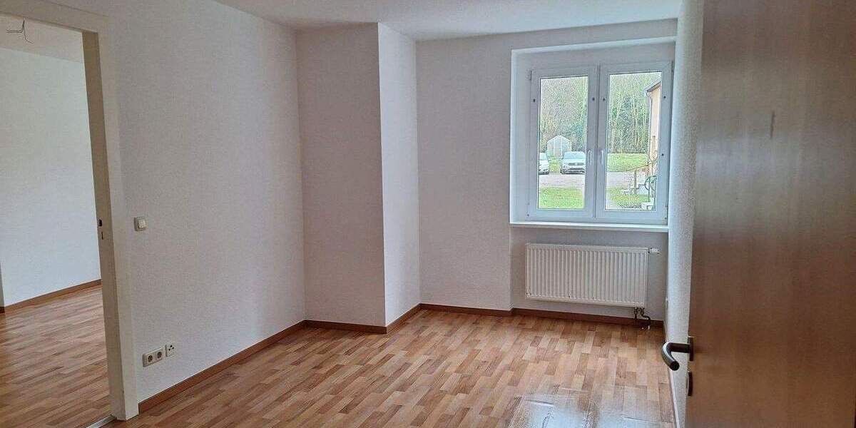 Etagenwohnung Eberswalde - 3 Zimmer, 65 m&sup2;, 670&euro; | Angebot:24678921
