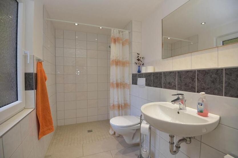 MonteurZimmer Bergisch-Gladbach MonteurWohnung Unterkunft GästeZimmer