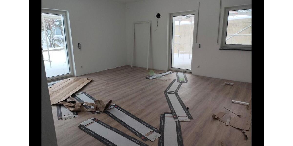 Etagenwohnung Windischeschenbach - 5 Zimmer, 98 m&sup2;, 1.000&euro; | Angebot:25907831