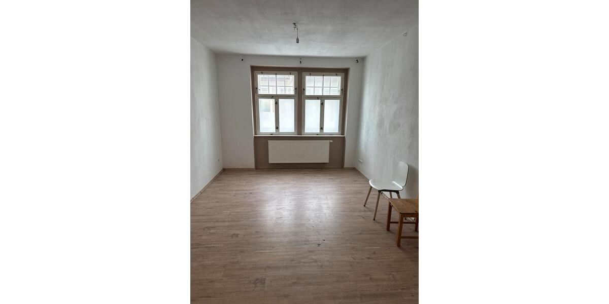 Etagenwohnung Selb - 4 Zimmer, 94 m&sup2;, 225&euro; | Angebot:24770165