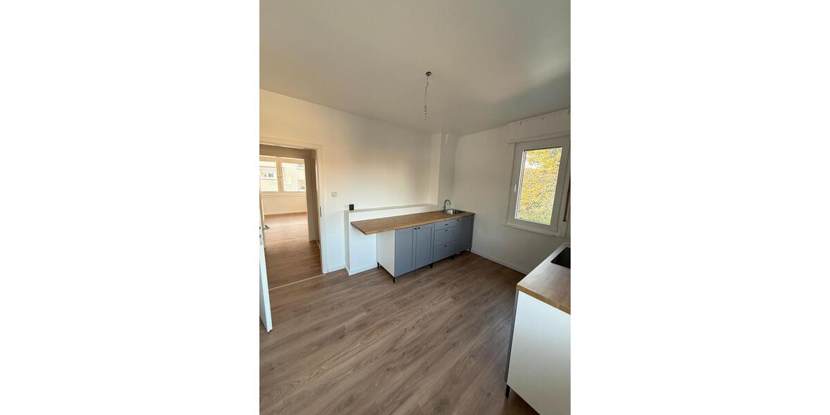 Etagenwohnung Frankfurt am Main Ost - 4 Zimmer, 90 m&sup2;, 1.800&euro; | Angebot:26429880
