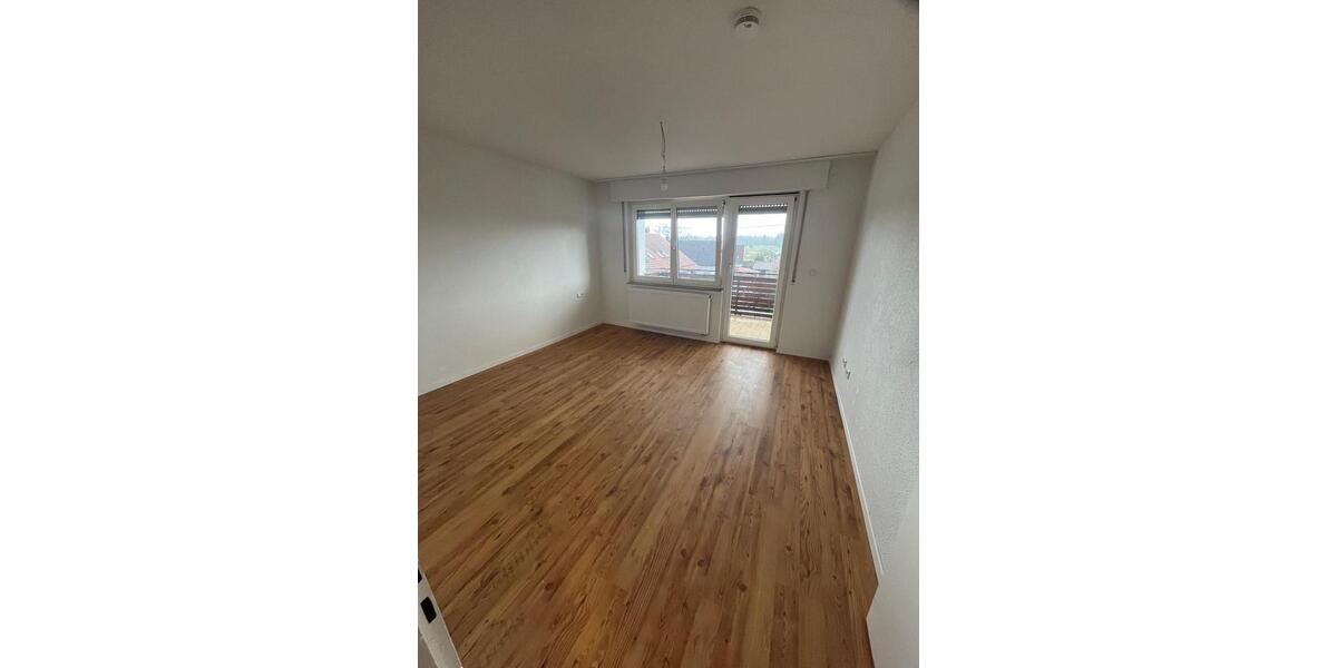 Etagenwohnung Baltmannsweiler - 4 Zimmer, 87 m&sup2;, 1.200&euro; | Angebot:26634518