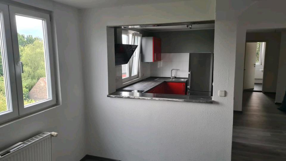 Dachgeschoßwohnung Dortmund Mengede - 3 Zimmer, 80 m&sup2;, 640&euro; | Angebot:26688499