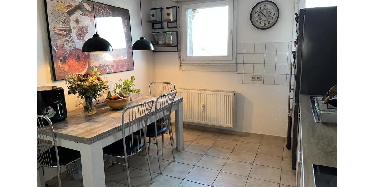 Etagenwohnung Karlsruhe - 2 Zimmer, 71 m&sup2;, 850&euro; | Angebot:25879372