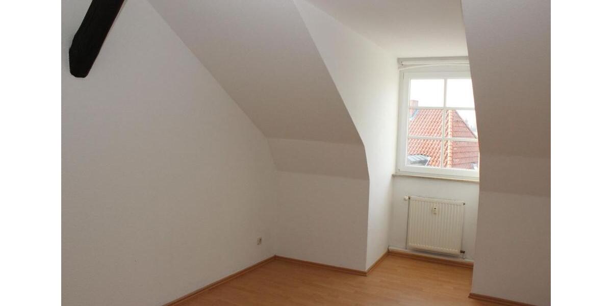 Dachgeschoßwohnung Hagenow - 4 Zimmer, 85 m&sup2;, 590&euro; | Angebot:25868132