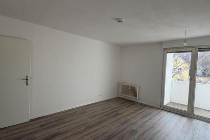 Wohnung Kaiserslautern - 3 Zimmer, 62 m&sup2;, 525&euro; | Angebot:26674059