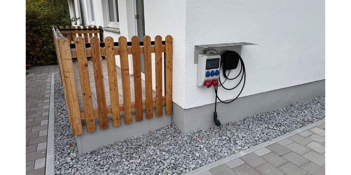 Doppelhaushälfte Landshut Achdorf - 6 Zimmer, 137 m&sup2;, 1.830&euro; | Angebot:25727535