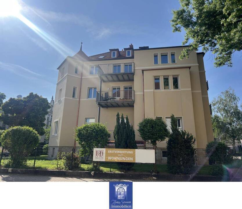 Liebevoll und modern sanierte Wohnung im Erstbezug! Erker, Fußbodenheizung, Parkett! 3 zimmer