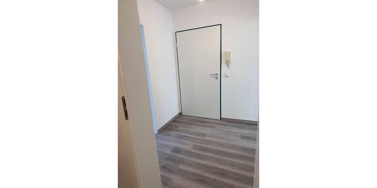 Etagenwohnung Düsseldorf Oberkassel - 2 Zimmer, 72 m&sup2;, 1.051&euro; | Angebot:26329682