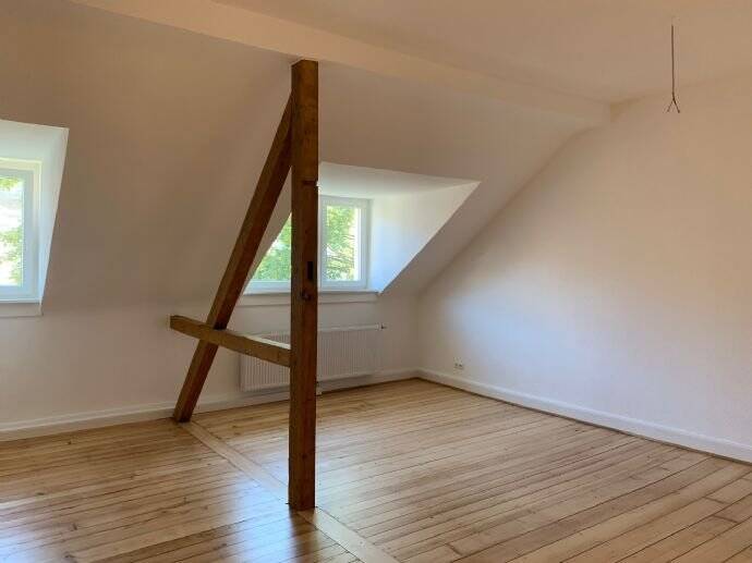 Etagenwohnung Baden-Baden Innenstadt - 4 Zimmer, 170 m&sup2;, 980&euro; | Angebot:26310300