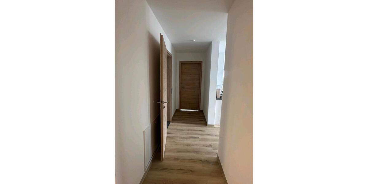 Etagenwohnung Burgoberbach - 3 Zimmer, 86 m&sup2;, 1.270&euro; | Angebot:26661510