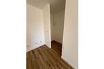 Sanierte 2 Zimmer Wohnung mit TG Stellplatz in MA Niederfeld zimmer