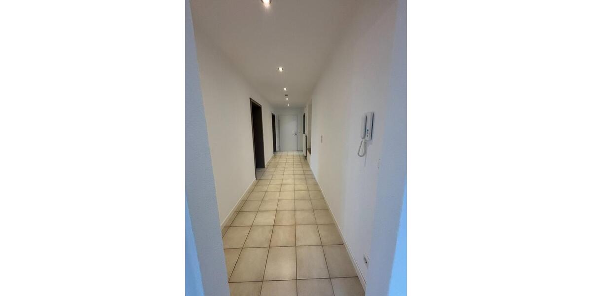 Erdgeschoßwohnung Schefflenz - 4 Zimmer, 92 m&sup2;, 940&euro; | Angebot:25017185