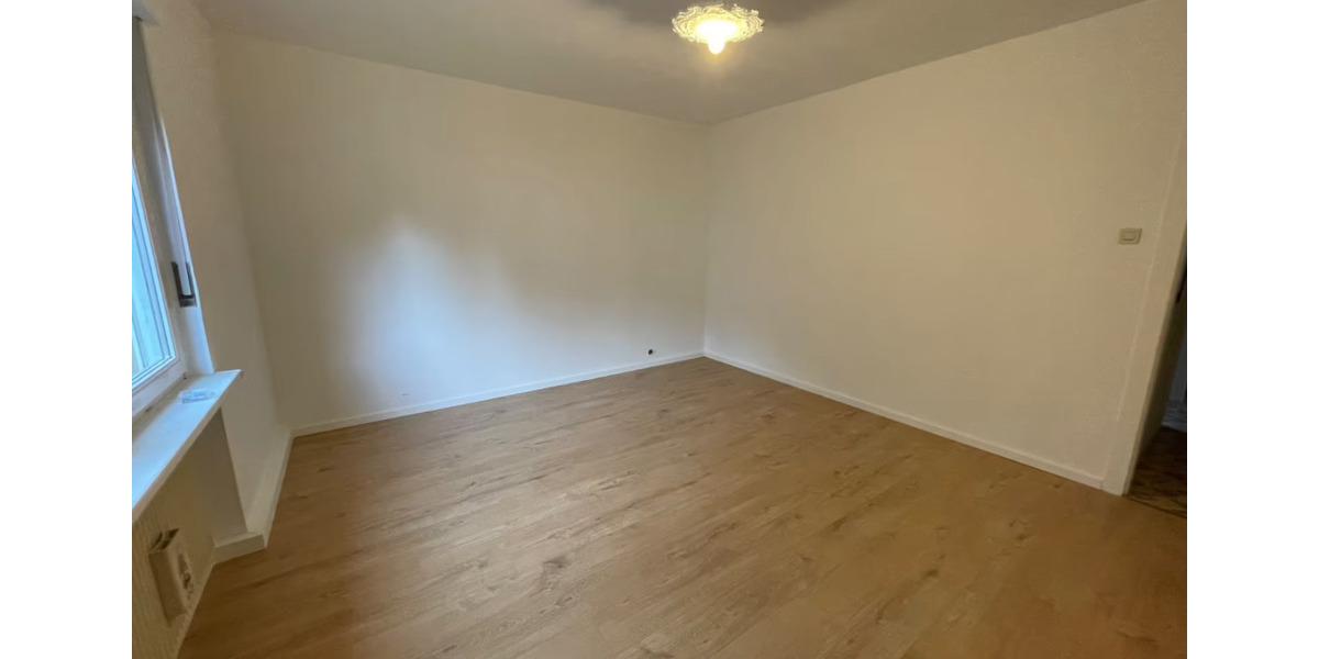 Wohnen auf Zeit Gummersbach - 1 Zimmer, 116 m&sup2;, 500&euro; | Angebot:24681228