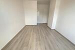 Frisch renoviert in Ihre eigene 2 Zimmerwohnung zimmer