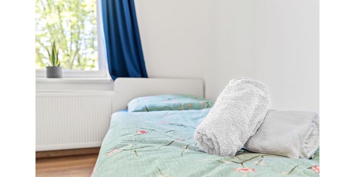 Hochparterre Falkensee - 12 Zimmer, 218 m&sup2;, 23&euro; | Angebot:26613286