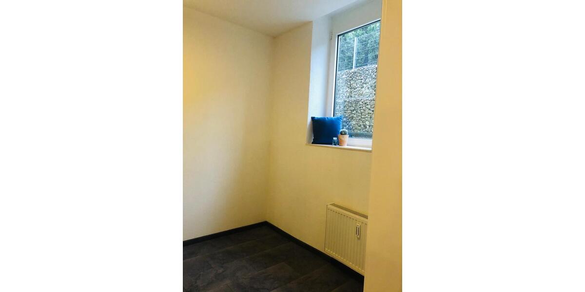Erdgeschoßwohnung Tuttlingen - 2 Zimmer, 37 m&sup2;, 200&euro; | Angebot:26611939