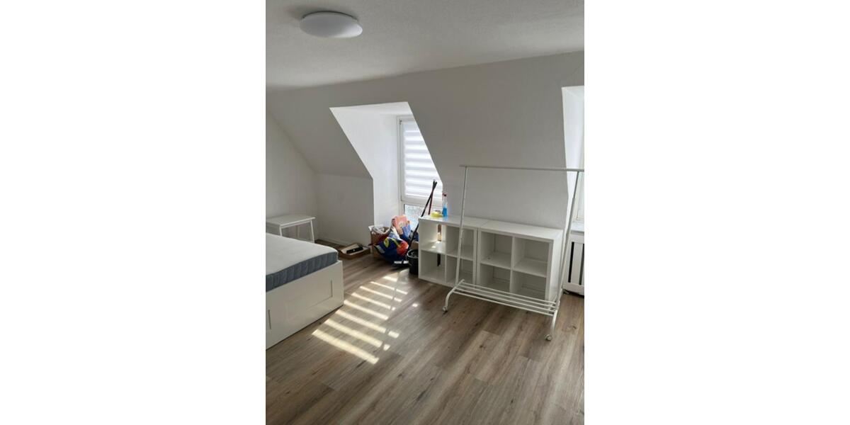 Etagenwohnung Emden - 4 Zimmer, 95 m&sup2;, 750&euro; | Angebot:24795016