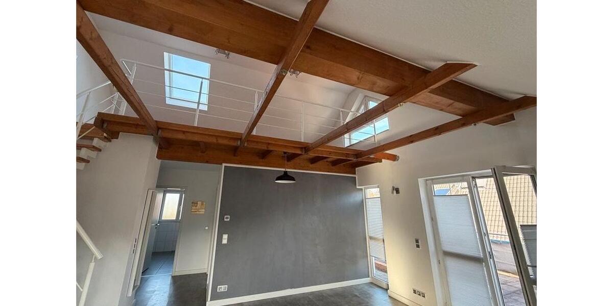 Maisonnette Wohnung mit Balkon zu vermieten 2 zimmer